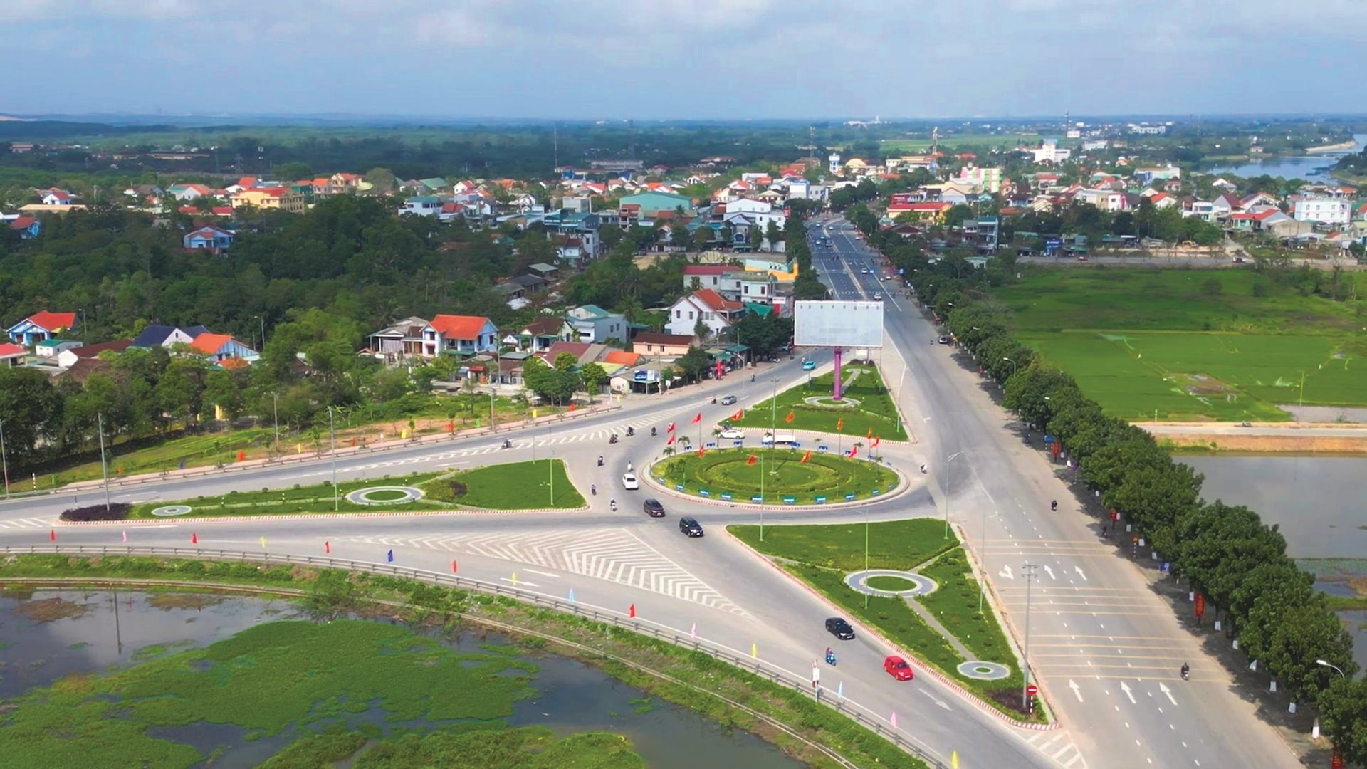 Vẻ đẹp thị xã Hương Trà qua từng mùa