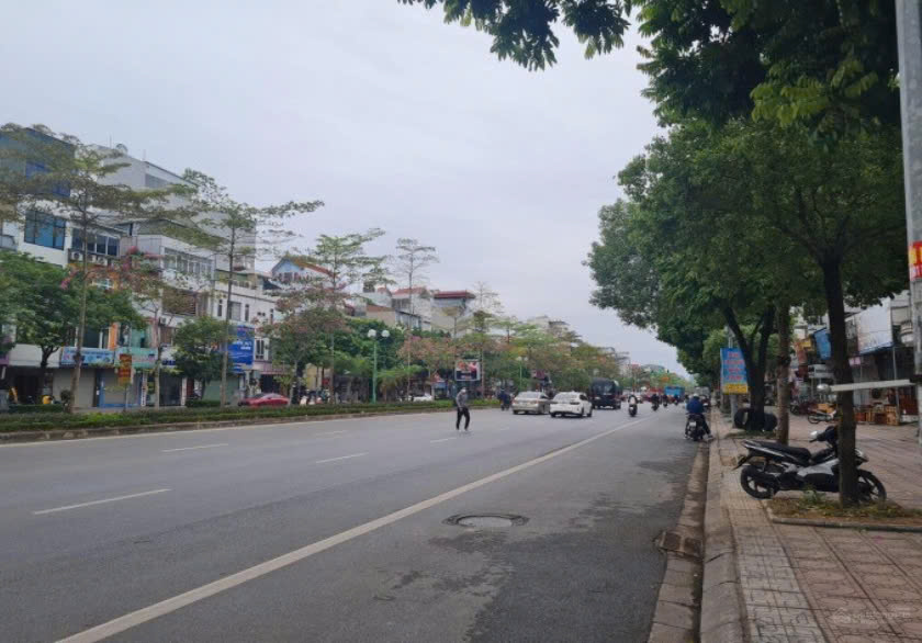 Yếu tố ảnh hưởng đến khí hậu phường Tân Mai